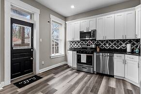 Designer Home in Shaw Right Side - JZ Vacation Rentals