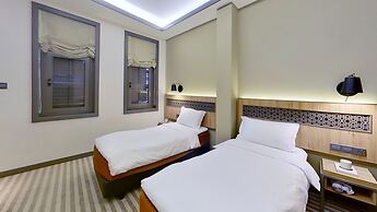 Dash Living Rochor