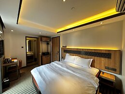 Dash Living Rochor