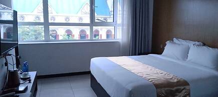 Tauese Seaview Hotel