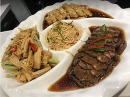 Tauese Seaview Hotel