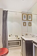 Stylish 2 bed Apartment in Cadogan Square