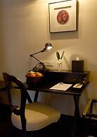V Maison Boutique Hotel