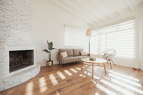 Blvd Sunset... a spot to relax