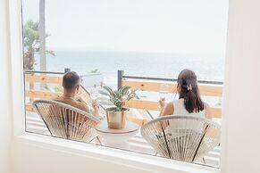 Blvd Sunset... a spot to relax