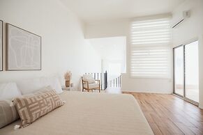 Blvd Sunset... a spot to relax