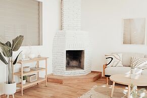 Blvd Sunset... a spot to relax