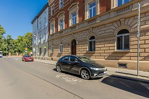 Strzelecka Apartment by Renters Prestige