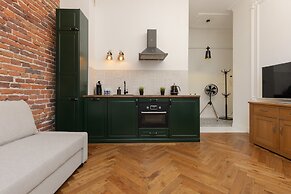 Strzelecka Apartment by Renters Prestige