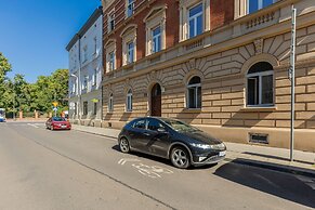 Strzelecka Apartment by Renters Prestige