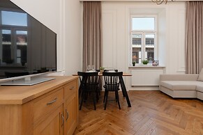Strzelecka Apartment by Renters Prestige