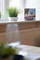 Strzelecka Apartment by Renters Prestige