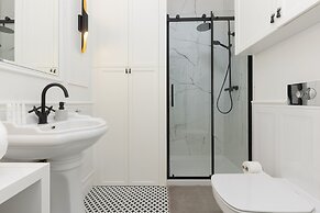 Strzelecka Apartment by Renters Prestige