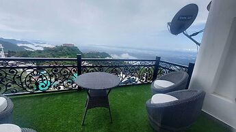 Casa Arhan Luxury Mussoorie Homestay