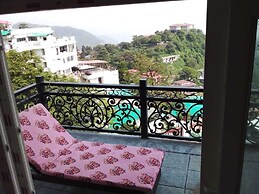 Casa Arhan Luxury Mussoorie Homestay