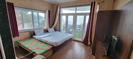 Casa Arhan Luxury Mussoorie Homestay