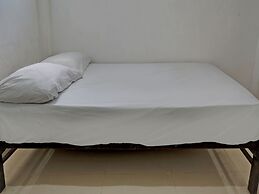 OYO Life 92919 Kost Wijaya Kusuma Lake Syariah