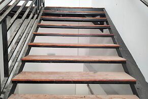 OYO Life 93054 Th Residence 135 Syariah