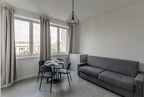 IM HOME-NAPO TORRIANI STAZIONE CENTRALE