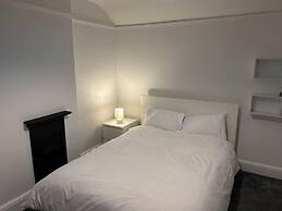 Serenity Haven 4-bed With Hottub,games,gym & More