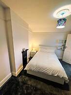 Serenity Haven 4-bed With Hottub,games,gym & More