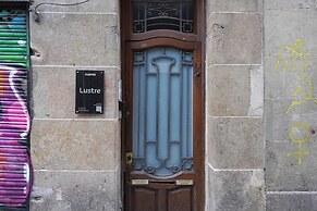 Numa | Lustre Apartments