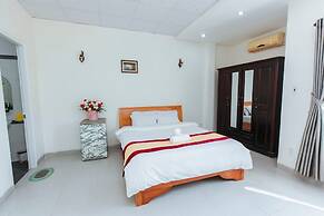 Phuoc Hai Hotel By The Moment