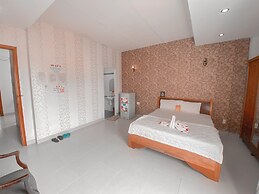 Phuoc Hai Hotel By The Moment