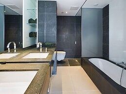 Amazing Skyline Views 3BR Duplex