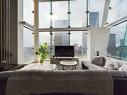 Amazing Skyline Views 3BR Duplex