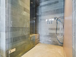 Amazing Skyline Views 3BR Duplex