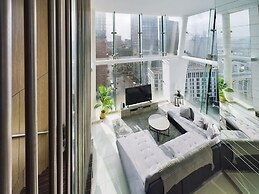 Amazing Skyline Views 3BR Duplex
