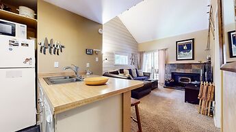 La Residence V #t05 1 Bedroom Condo by RedAwning