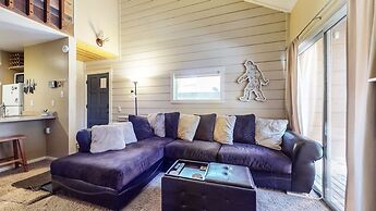 La Residence V #t05 1 Bedroom Condo by RedAwning