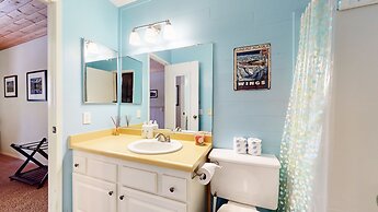 La Residence V #t05 1 Bedroom Condo by RedAwning