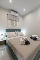 Neaira city apartment near the beach