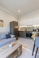 Neaira city apartment near the beach