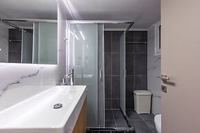 Neaira city apartment near the beach