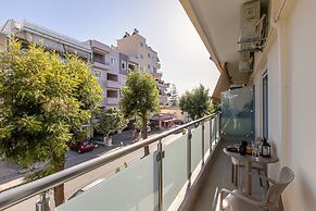 Neaira city apartment near the beach