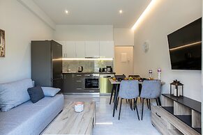 Neaira city apartment near the beach