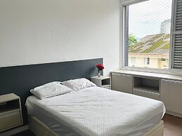 Modern Sea View / Late check-out on Sundays