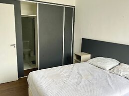 Modern Sea View / Late check-out on Sundays