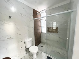 Modern Sea View / Late check-out on Sundays