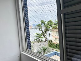 Modern Sea View / Late check-out on Sundays