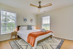 Timeless Hillsville Farmhouse: Blue Ridge Parkway!