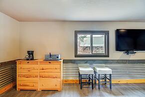 Lake Vermilion Cabin w/ Private Dock + Fire Pit!