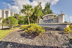 1 Mi to Disney World: Lakefront Condo in Orlando!