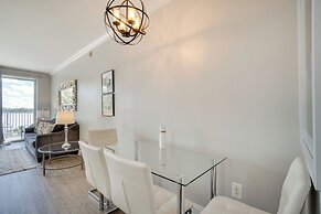 1 Mi to Disney World: Lakefront Condo in Orlando!