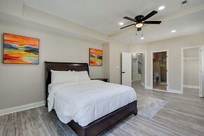 4 Mi to Dtwn: Upscale Home in Baltimore