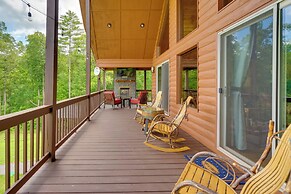 Murphy Cabin w/ Hot Tub, Fire Pit & Mountain Views